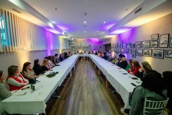 Alijansa žena DPS: Neposredni unutarpartijski izbori iskorak za ukupnu političku scenu Alijansa žena DPS: Neposredni unutarpartijski izbori iskorak za ukupnu političku scenu