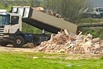 Euromost: Nastavlja se odlaganje otpada na obalama Lima u Bijelom Polju Euromost: Nastavlja se odlaganje otpada na obalama Lima u Bijelom Polju