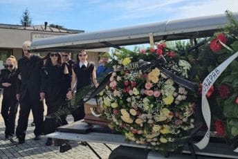 Sahranjena pjevačica Slađana Milošević Sahranjena pjevačica Slađana Milošević