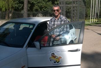 Osnivač taksija za kućne ljubimce: Kućice za napuštene životinje prioritet, u fokusu i groblje Osnivač taksija za kućne ljubimce: Kućice za napuštene životinje prioritet, u fokusu i groblje