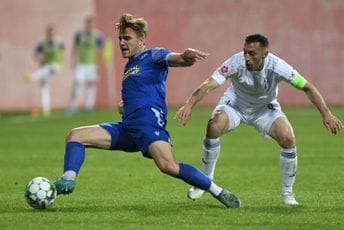 Na DG areni juče je bilo baš svega: Direktor Budućnosti vrijeđao sudiju, postupci pokrenuti i protiv tog kluba i protiv Dečića Na DG areni juče je bilo baš svega: Direktor Budućnosti vrijeđao sudiju, postupci pokrenuti i protiv tog kluba i protiv Dečića