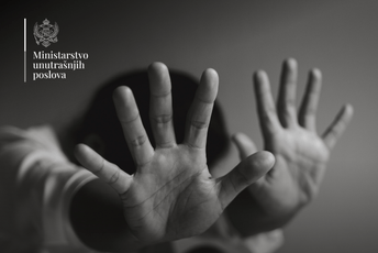 Operativni tim za borbu protiv nasilja u porodici i nasilja nad ženama: Zabrinjava činjenica da je “šamar” žrtvama nasilja zadao čelnik kulturne ustanove Operativni tim za borbu protiv nasilja u porodici i nasilja nad ženama: Zabrinjava činjenica da je “šamar” žrtvama nasilja zadao čelnik kulturne ustanove