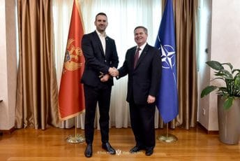 Spajić s pomoćnikom sekretara NATO-a o – singapurskim domaćinstvima Spajić s pomoćnikom sekretara NATO-a o – singapurskim domaćinstvima