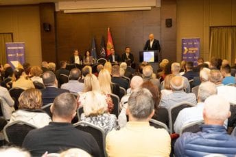 U DPS-u sjutra opet glasaju: Evo ko su kandidati u preostalim opštinama U DPS-u sjutra opet glasaju: Evo ko su kandidati u preostalim opštinama