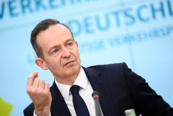 Njemački ministar upozorio: Moguća zabrana vožnje vikendom Njemački ministar upozorio: Moguća zabrana vožnje vikendom