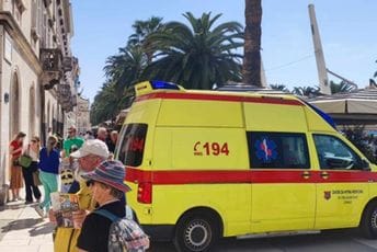 Split: Muškarac u kafiću izudarao dvije žene, policija i hitna na licu mjesta