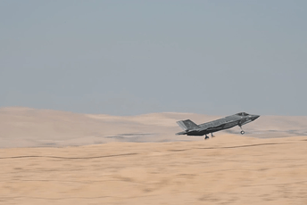 (VIDEO) Pogođena vazdušna baza, balistički projektili zaobišli izraelsku odbranu (VIDEO) Pogođena vazdušna baza, balistički projektili zaobišli izraelsku odbranu