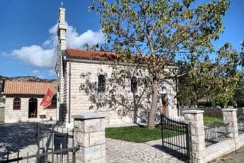 CPC: Čestice mošti apostola Petra i Pavla i dio Časnog krsta biće položeni u nedjelju u crkvi na Cetinju