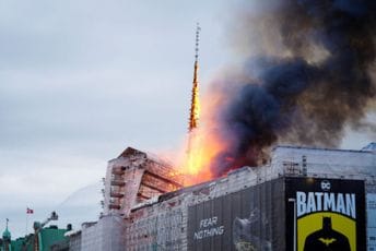 Požar u jednoj od najpoznatijih zgrada u Kopenhagenu: Srušio se čitav toranj