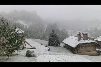 (VIDEO) Djelovi Hrvatske pod snijegom
