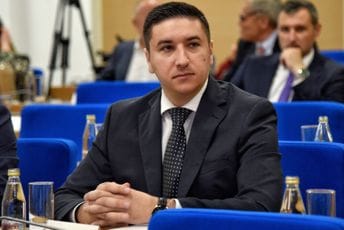 Dajković: Bratski i od srca, pozivam srpske partije da uskrate podršku vladi