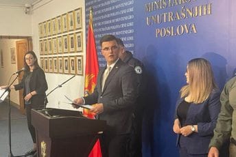 Šaranović: Uhapšeno osam policajaca, krivične prijave protiv 27 stranaca