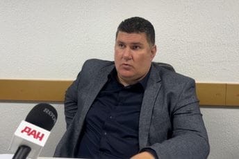 Pejović: Da li odlazak 69 ljudi rješava sve probleme podgoričke Čistoće?