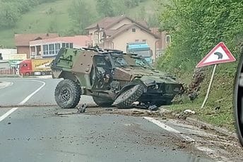 BiH: U saobraćajnoj nesreći uništeno vozilo EUFOR-a