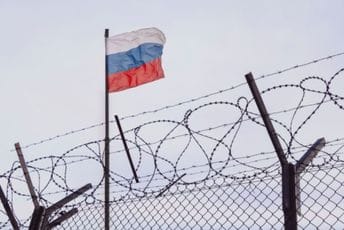 Tinejdžerka iz Sibira osuđena na 3,5 godine zatvora zbog antiratne poruke