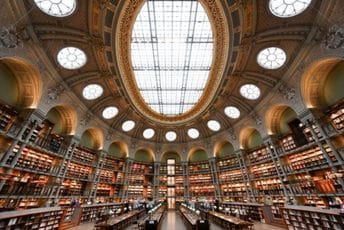 Francuska: U nacionalnoj biblioteci pronađene četiri knjige sa arsenikom na koricama