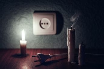 Alarmantno stanje u nikšićkom naselju Ćemenca; Blečić: Više od 30 sati bez struje, porodice primorane da napuštaju domove