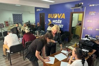 DPS Budva: Lista ,,Budva može bolje!” – prof. dr Nikola Milović za jedan dan skupila više od 500 potpisa