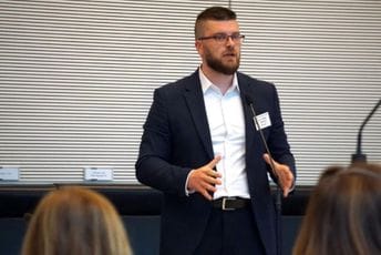 Andrija Mandić kao evropsko-američki štih: Scenario za crnogorski horor