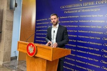 Rakočević: Vlada da povuče odluku o prinudnoj upravi, predložili smo i izradu prijedloga za izmjene izbornih zakona