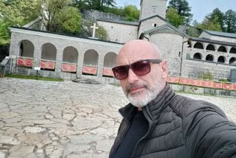 Jovanović: Preživjela je Crna Gora mnogo jada kroz istoriju, pa će i ovu kliku maskiranu u evropejce Jovanović: Preživjela je Crna Gora mnogo jada kroz istoriju, pa će i ovu kliku maskiranu u evropejce