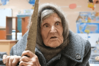 Ukrajinka od 98 godina pješačila 10 kilometara kako bi izbjegla iz okupiranog područja
