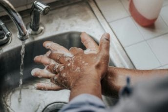 Pravilno pranje ruku najefikasnija mjera u sprečavanju širenja zaraznih bolesti