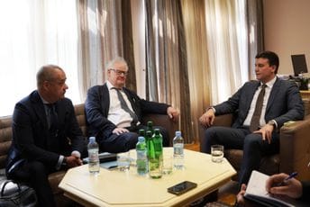 Milović i Vukčević se sastali sa britanskim advokatima Duška Kneževića