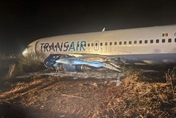 (VIDEO) Avion sletio sa piste i zapalio se na aerodromu: U njemu bili putnici, ima povrijeđenih