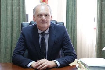 Istekao mandat Borisu Saviću, ali ostaje na funkciji
