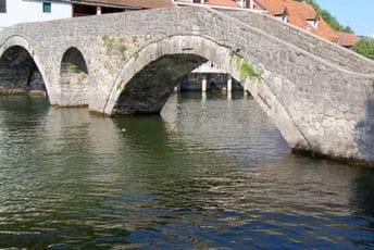 Jedan od najljepših u Crnoj Gori: Most knjaza Danila na Rijeci Crnojevića