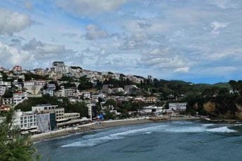 DPS Ulcinj: Vlada ne mari za potrebe lokalne zajednice, tender za plaže direktan udar na lokalnu privredu