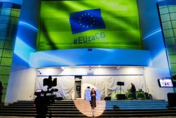 Podgorica: Proslava Dana Evrope završena festivalom svjetlosti (FOTO) Podgorica: Proslava Dana Evrope završena festivalom svjetlosti (FOTO)