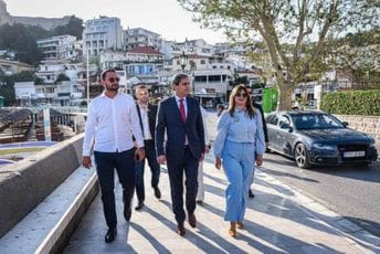 Bošnjačka stranka prihvatila poziv: Bićemo dio nove većine u Ulcinju Bošnjačka stranka prihvatila poziv: Bićemo dio nove većine u Ulcinju