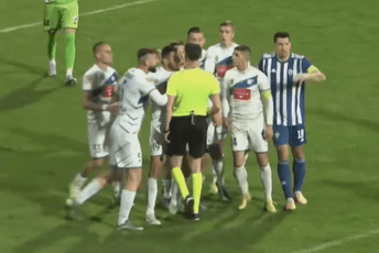 FK Jedinstvo: Grbić insistirao - Knežević dosudio penal, ako se boji ne treba da sudi FK Jedinstvo: Grbić insistirao - Knežević dosudio penal, ako se boji ne treba da sudi
