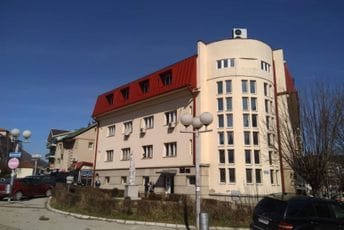 Berane: Osumnjičenom za prebijanje ženske osobe u lokalu određen pritvor do 30 dana