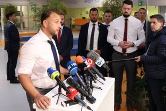Slovački ministar policije o atentatu na Fica: Svojom mržnjom ste ovo posijali Slovački ministar policije o atentatu na Fica: Svojom mržnjom ste ovo posijali