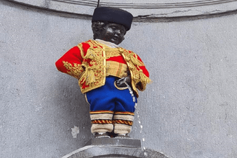 "Maneken Pis" i ove godine u crnogorskoj nošnji
