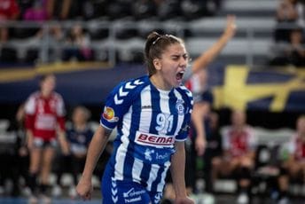 Ponovo u 'plavom' dresu: Pavićević pojačala Budućnost