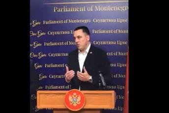Vuković: Spajić zbog trulih kompromisa pacifikuje Mandića i Kneževića