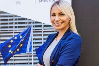 Popović: Nelogično u isto vrijeme biti i poslanik i predsjednik opštine Popović: Nelogično u isto vrijeme biti i poslanik i predsjednik opštine