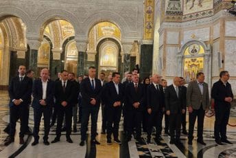 Knežević i Vraneš se molili sa Vučićem: Porfirije blagoslovio "bitku" protiv Rezolucije o genocidu u Srebrenici