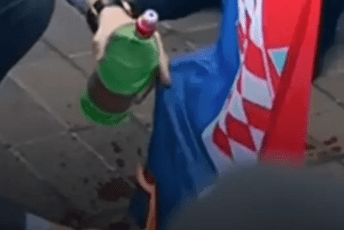 Mladić zapalio hrvatsku zastavu – uhapšen je