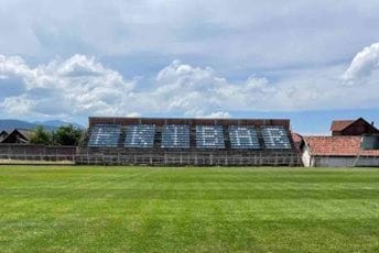 Reagovao i Ibar: Fudbal je konačno umro u Crnoj Gori, šaljemo video pa neka FIFA i UEFA gledaju utakmicu iz Budve Reagovao i Ibar: Fudbal je konačno umro u Crnoj Gori, šaljemo video pa neka FIFA i UEFA gledaju utakmicu iz Budve