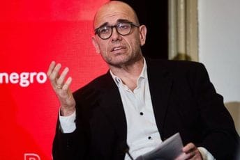 Ivanović o autonomiji i dignitetu Univerziteta Crne Gore: Etika ne trpi zonu komfora Ivanović o autonomiji i dignitetu Univerziteta Crne Gore: Etika ne trpi zonu komfora