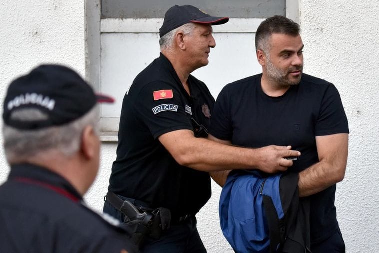Potvrđena optužnica protiv Petričevića i još pet osoba: Optuženi da su krijumčarili 200 građevinaca iz Turske Potvrđena optužnica protiv Petričevića i još pet osoba: Optuženi da su krijumčarili 200 građevinaca iz Turske