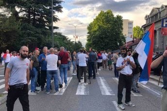 Uprava policije o skupu protiv Rezolucije o Srebrenici: Protest organizovan mimo zakona, građani da doprinesu očuvanju mira