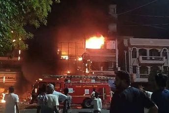 Nezapamćena nesreća u Nju Delhiju: Sedam beba stradalo u požaru u bolnici