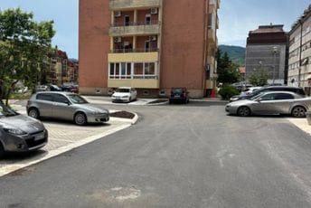 Cetinje: Završeni radovi na izgradnji parkinga uz Ulicu 20 u naselju Luke Ivaniševića Cetinje: Završeni radovi na izgradnji parkinga uz Ulicu 20 u naselju Luke Ivaniševića