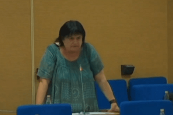 (VIDEO) Arsović pitao Ilinčič ima li joj pomoćnik diplomu: Završio je gimnaziju, bavi se marketingom, olucima, gasi požare... (VIDEO) Arsović pitao Ilinčič ima li joj pomoćnik diplomu: Završio je gimnaziju, bavi se marketingom, olucima, gasi požare...